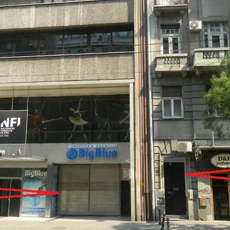 Authentic Centre #3, Four Bedrooms And Two Full Bathrooms Appartement